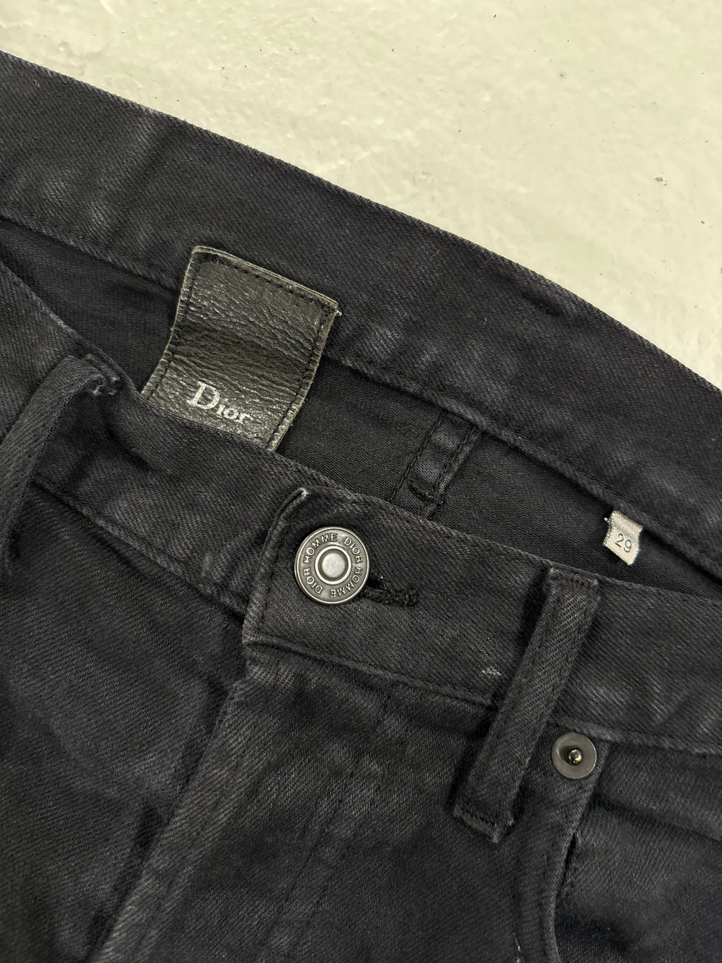 Dior Homme AW07 Black Hedi Denim {{ color }} {{ brand }} {{ archive }} {{ season }} {{ year }} {{ hedi slimane }}
