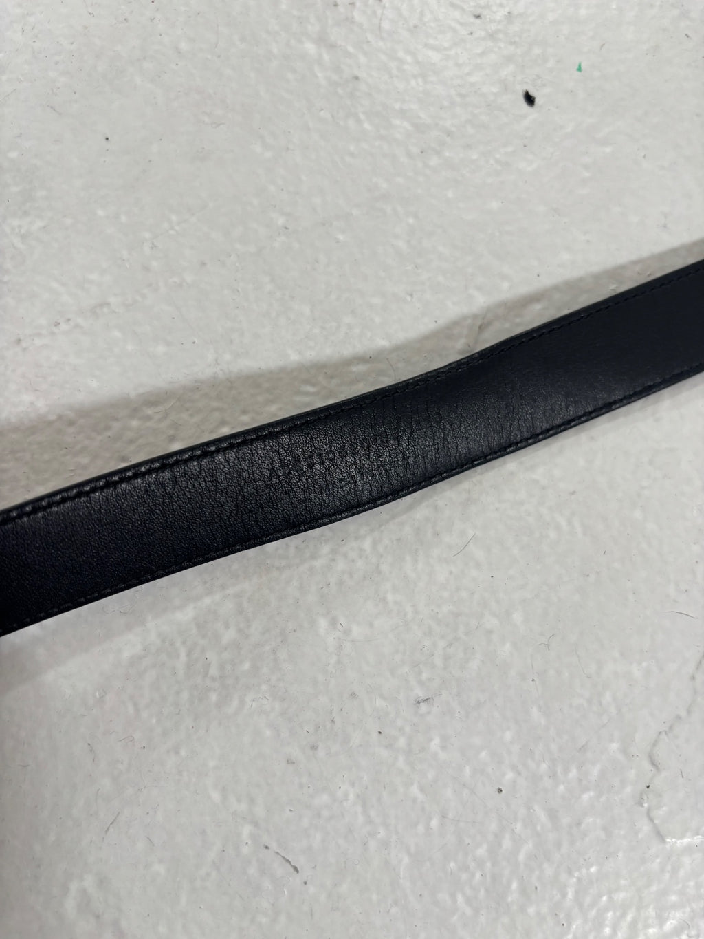 Saint Laurent Paris 1-Inch D-Point Belt {{ color }} {{ brand }} {{ archive }} {{ season }} {{ year }} {{ hedi slimane }}