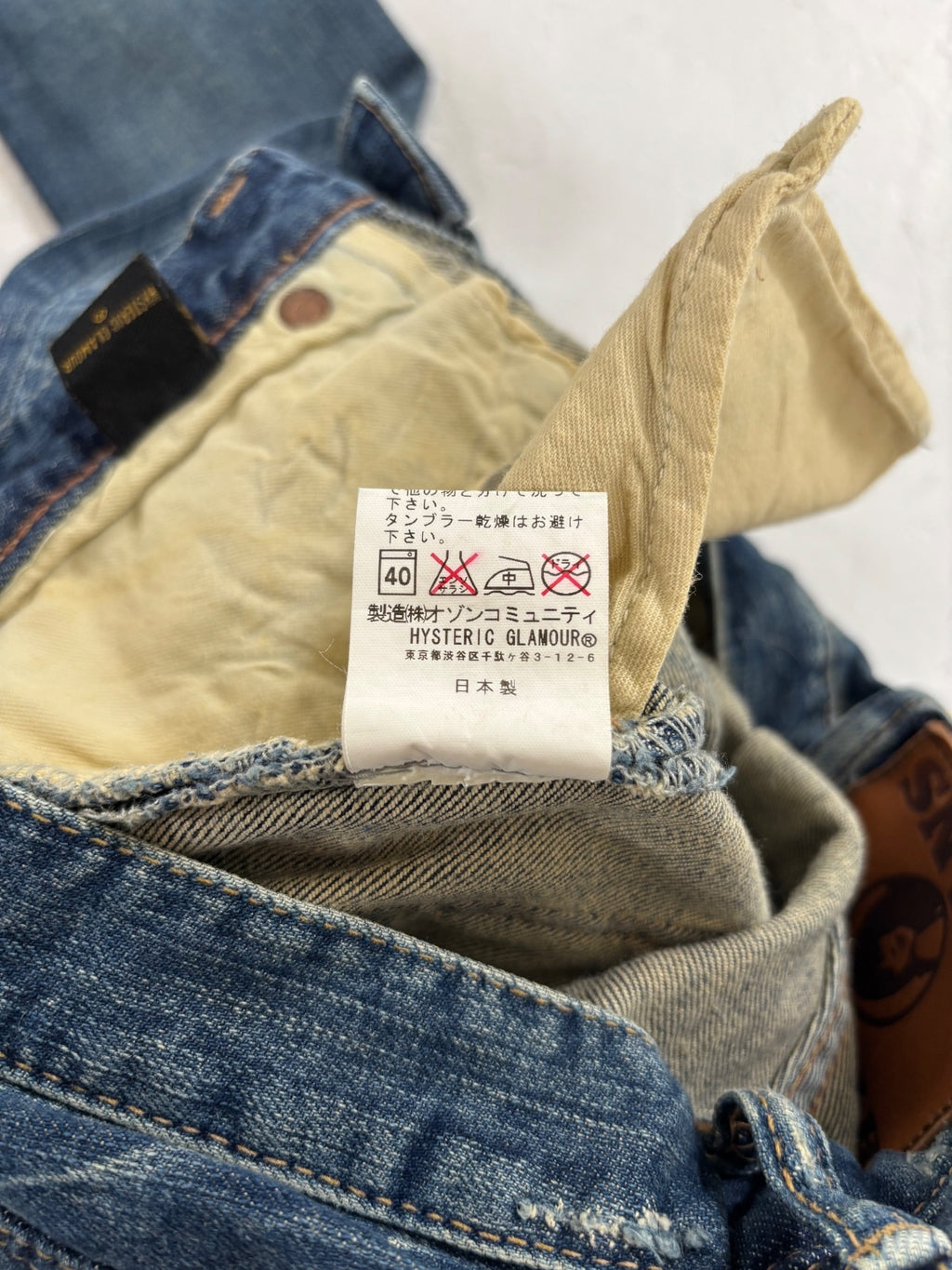 Hysteric Glamour Stiched Motif Blue Studden Denim {{ color }} {{ brand }} {{ archive }} {{ season }} {{ year }} {{ hedi slimane }}