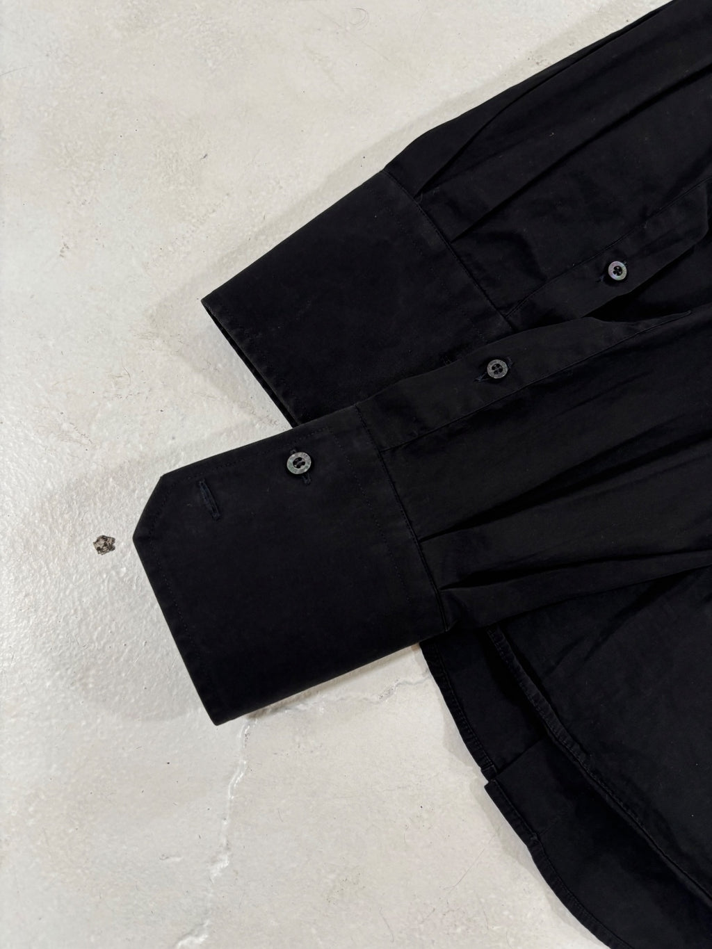 Gucci Button-Up {{ color }} {{ brand }} {{ archive }} {{ season }} {{ year }} {{ hedi slimane }}