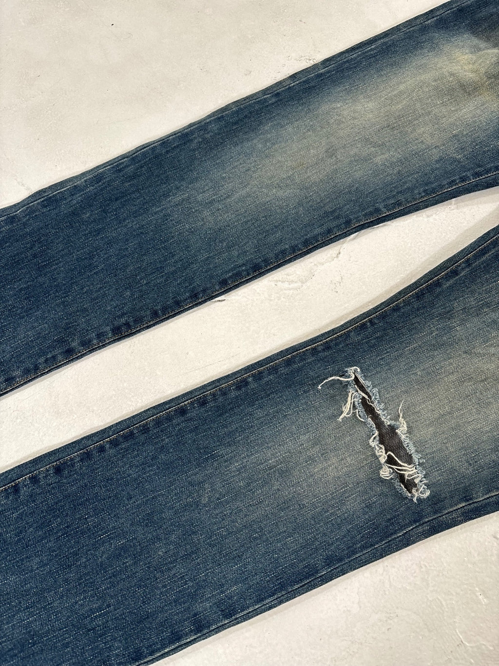 Saint Laurent Paris D02 Denim {{ color }} {{ brand }} {{ archive }} {{ season }} {{ year }} {{ hedi slimane }}