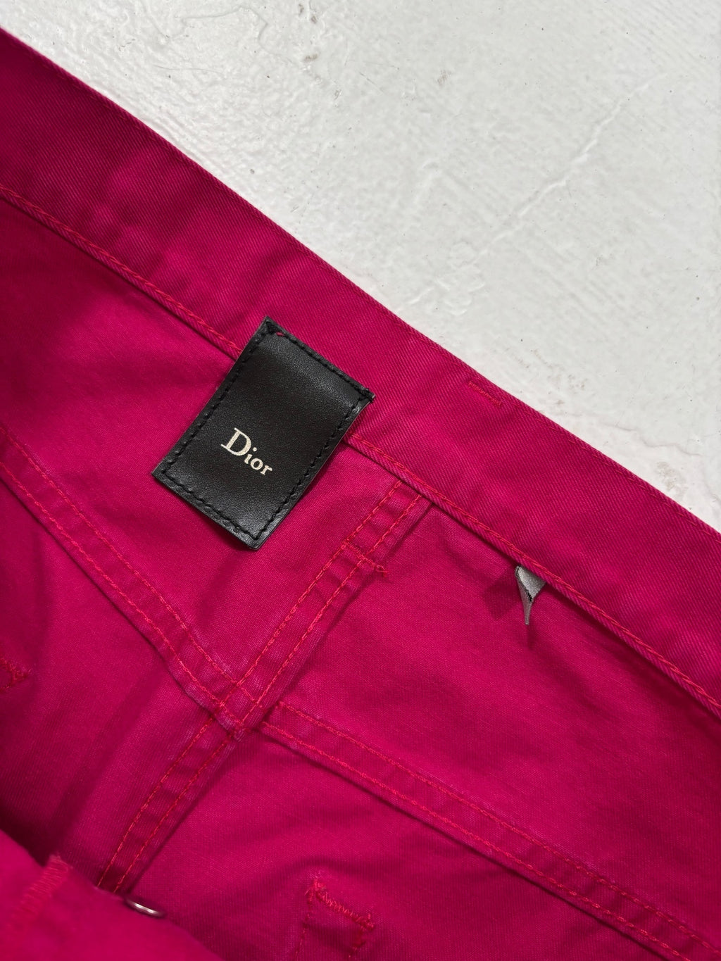 Dior Homme SS2005 Pink Fuchsia Jeans {{ color }} {{ brand }} {{ archive }} {{ season }} {{ year }} {{ hedi slimane }}
