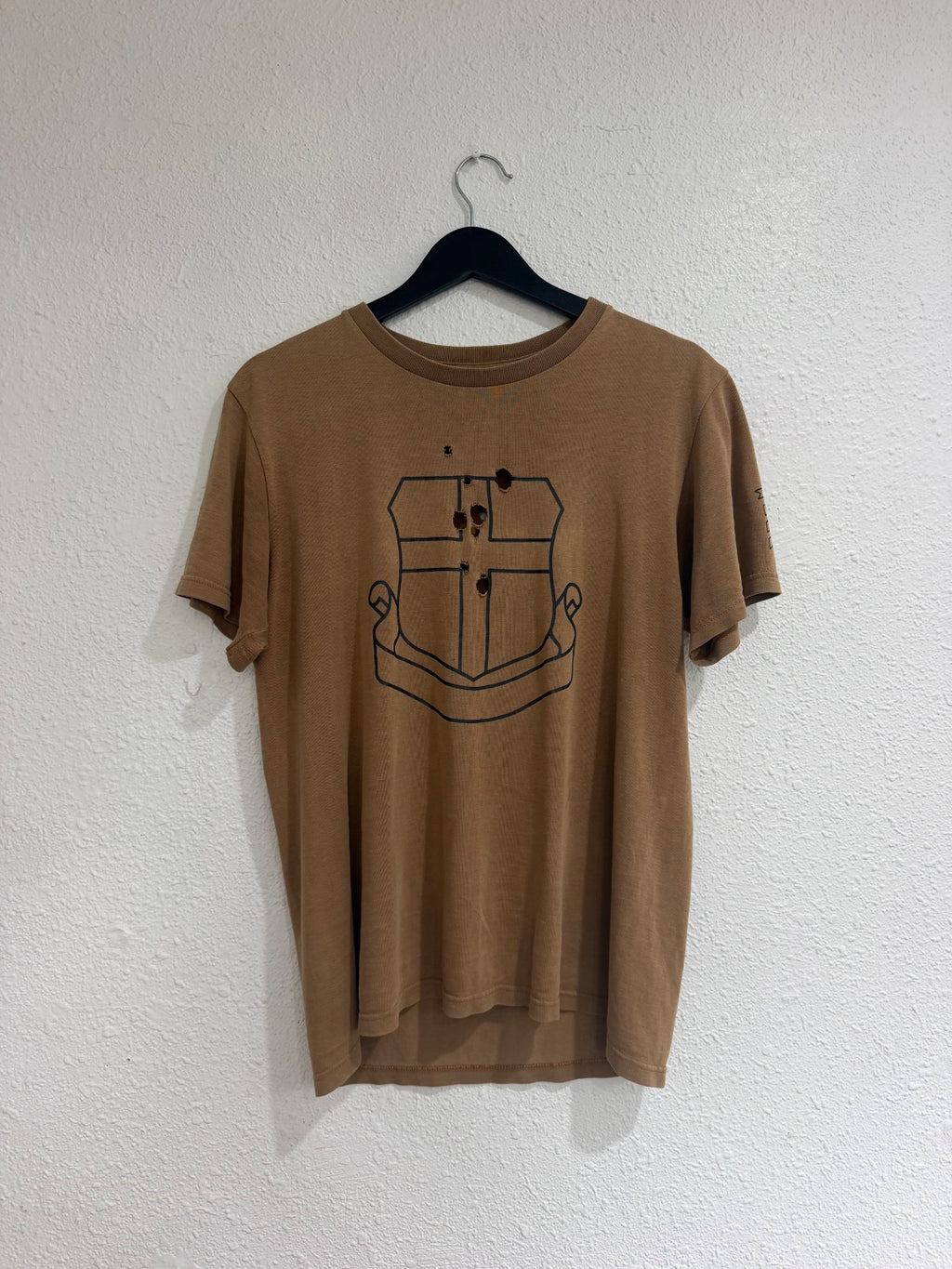 Number (N)ine AW01 Shield Tee {{ color }} {{ brand }} {{ archive }} {{ season }} {{ year }} {{ hedi slimane }}