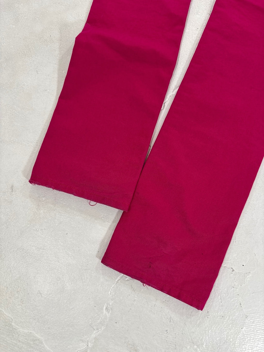 Dior Homme SS2005 Pink Fuchsia Jeans {{ color }} {{ brand }} {{ archive }} {{ season }} {{ year }} {{ hedi slimane }}