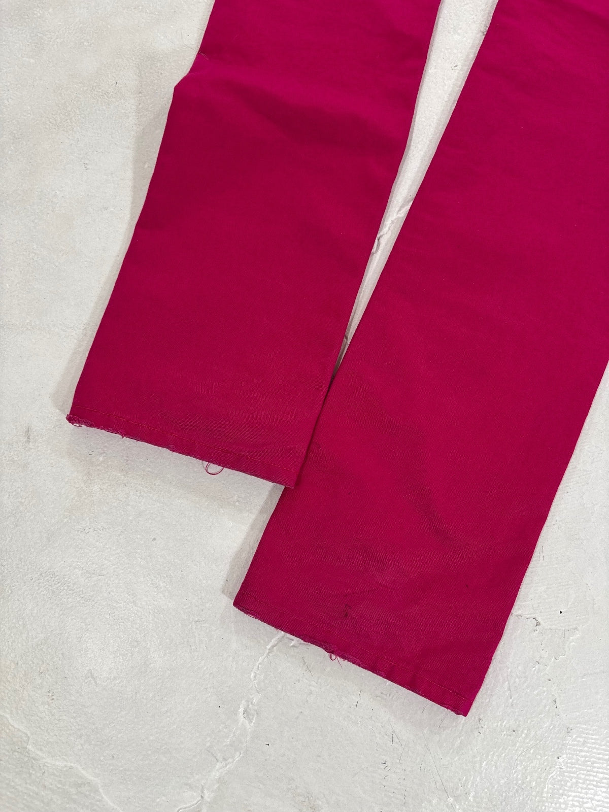 Dior Homme SS2005 Pink Fuchsia Jeans {{ color }} {{ brand }} {{ archive }} {{ season }} {{ year }} {{ hedi slimane }}
