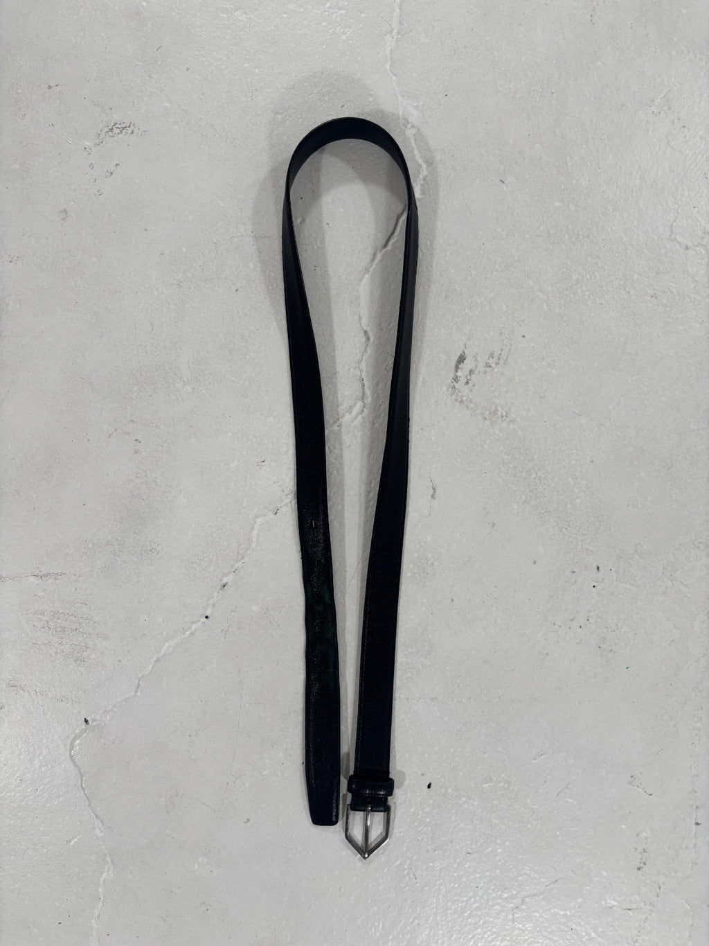 Saint Laurent Paris 1-Inch D-Point Belt {{ color }} {{ brand }} {{ archive }} {{ season }} {{ year }} {{ hedi slimane }}