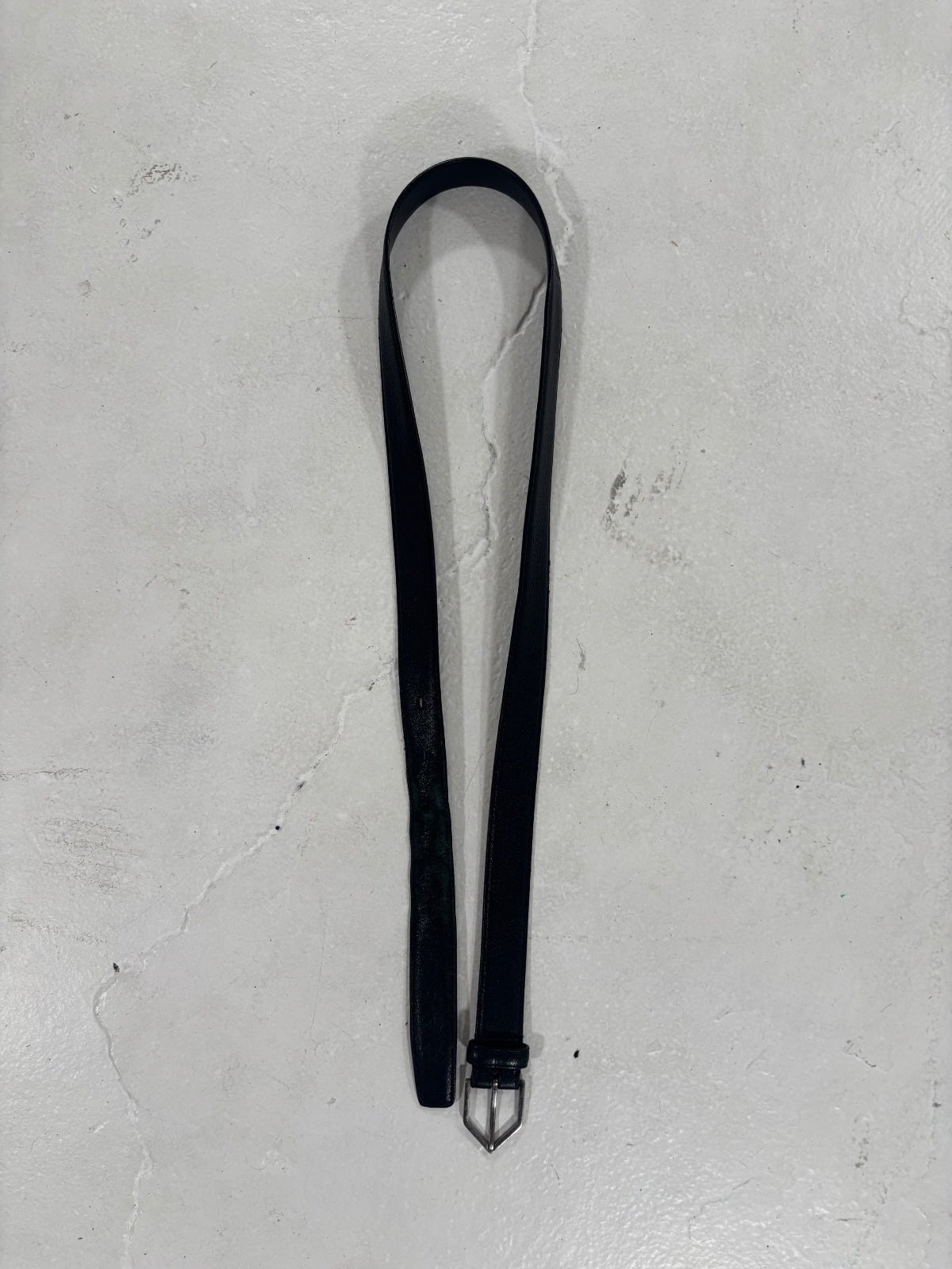 Saint Laurent Paris 1-Inch D-Point Belt {{ color }} {{ brand }} {{ archive }} {{ season }} {{ year }} {{ hedi slimane }}