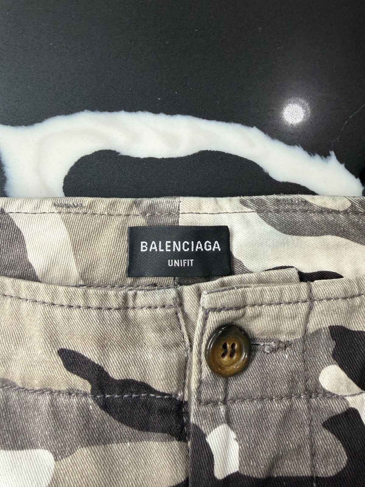 Balenciaga Trompe L’Oeil Jean Shorts {{ color }} {{ brand }} {{ archive }} {{ season }} {{ year }} {{ hedi slimane }}