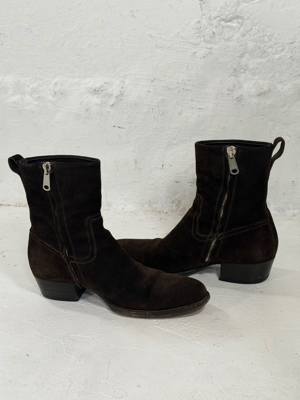 Dior Homme AW05 Suede Side-Zip Hedi Boots {{ color }} {{ brand }} {{ archive }} {{ season }} {{ year }} {{ hedi slimane }}