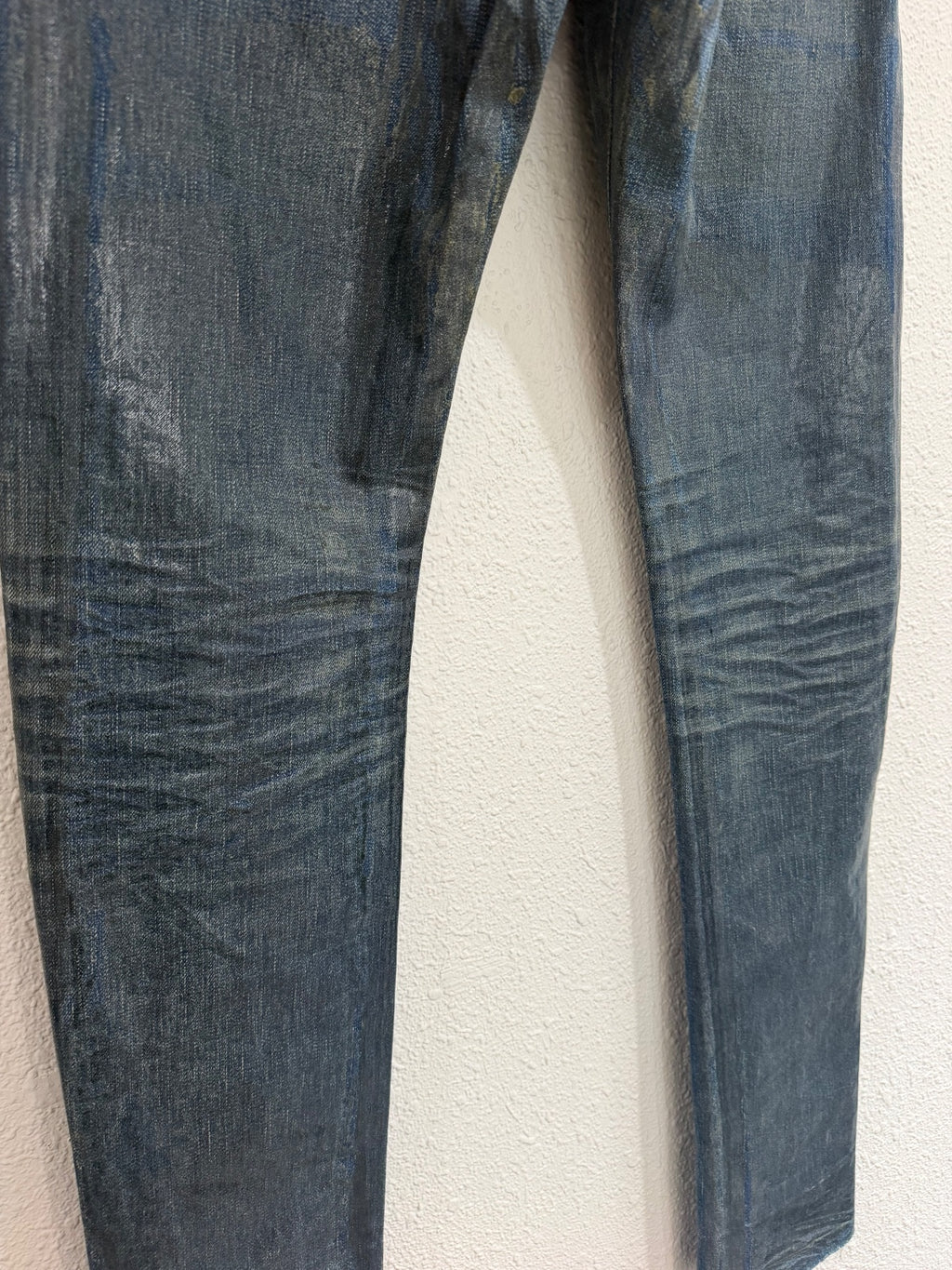 Dior Homme AW04 Luster Denim {{ color }} {{ brand }} {{ archive }} {{ season }} {{ year }} {{ hedi slimane }}