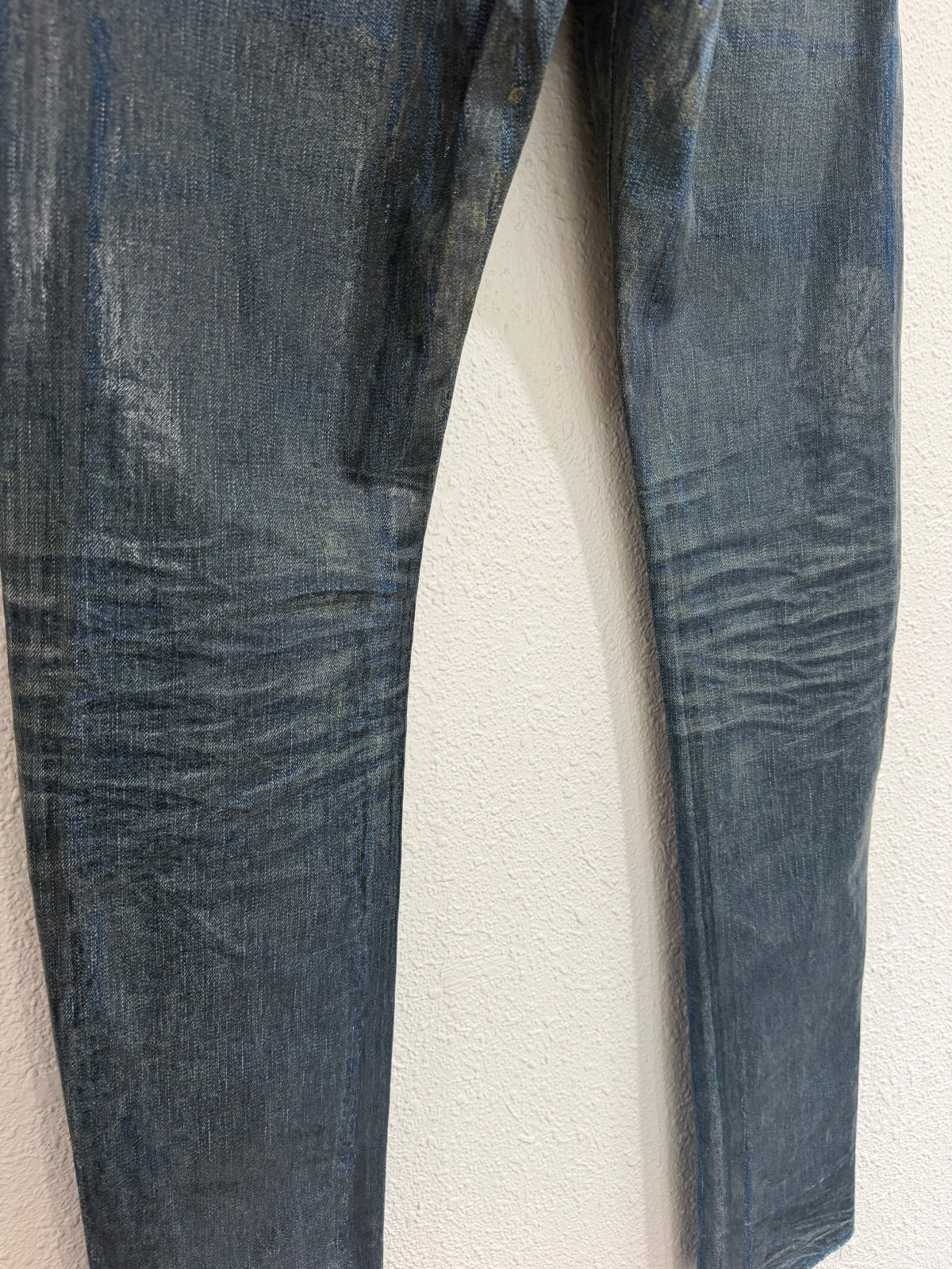 Dior Homme AW04 Luster Denim {{ color }} {{ brand }} {{ archive }} {{ season }} {{ year }} {{ hedi slimane }}