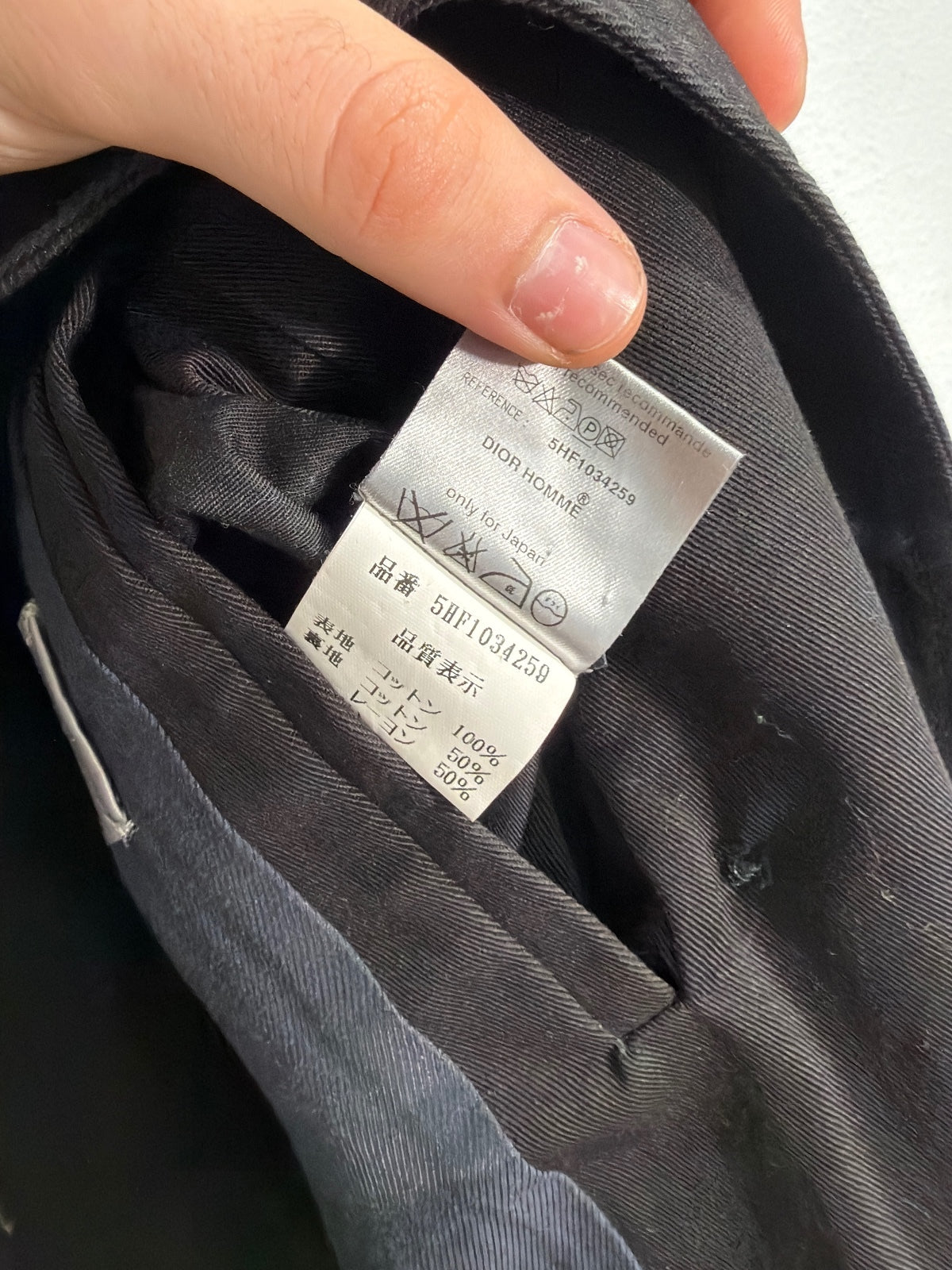 Dior Homme Aw05 Batwing trenchcoat {{ color }} {{ brand }} {{ archive }} {{ season }} {{ year }} {{ hedi slimane }}
