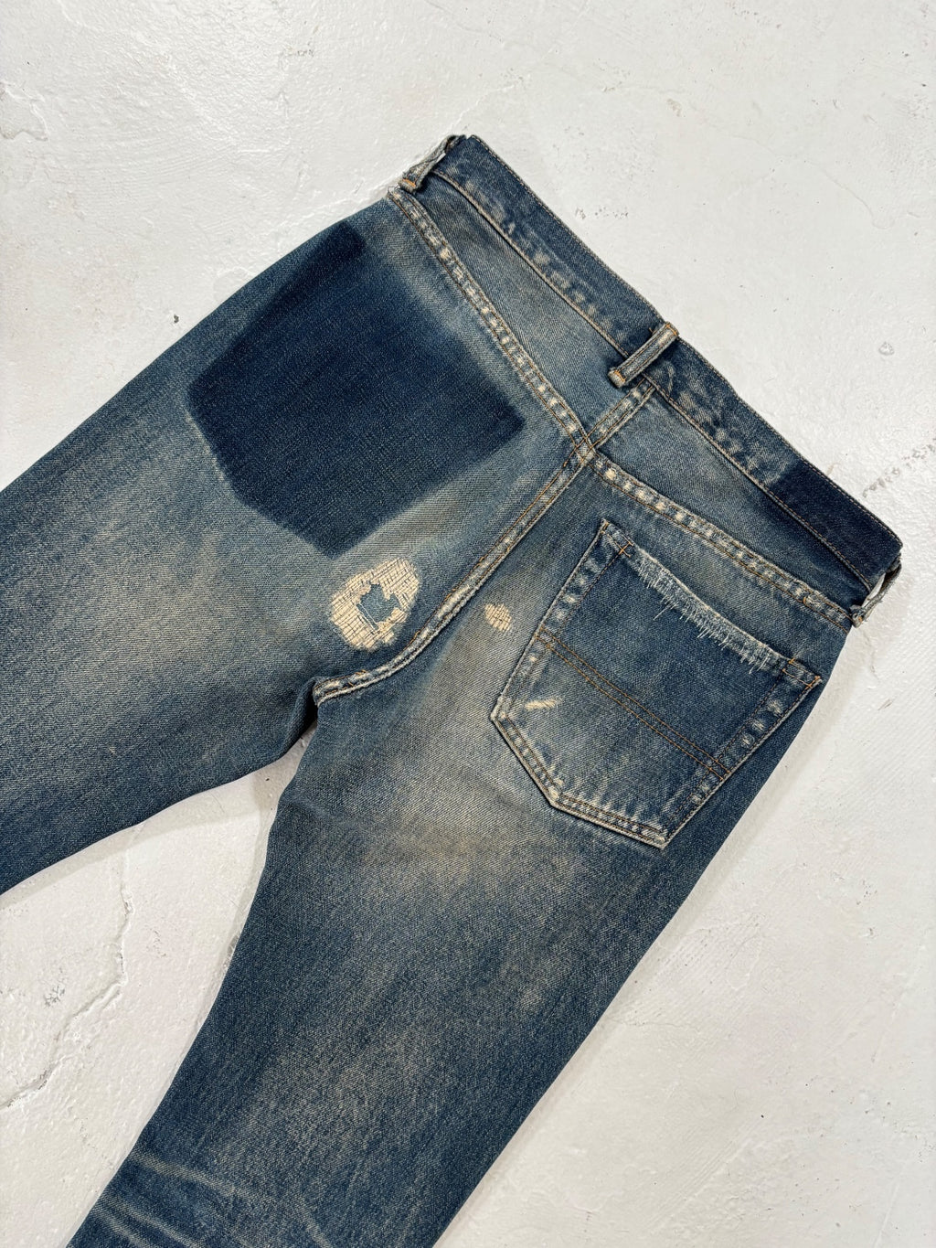 Undercover Ss04 52 denim {{ color }} {{ brand }} {{ archive }} {{ season }} {{ year }} {{ hedi slimane }}