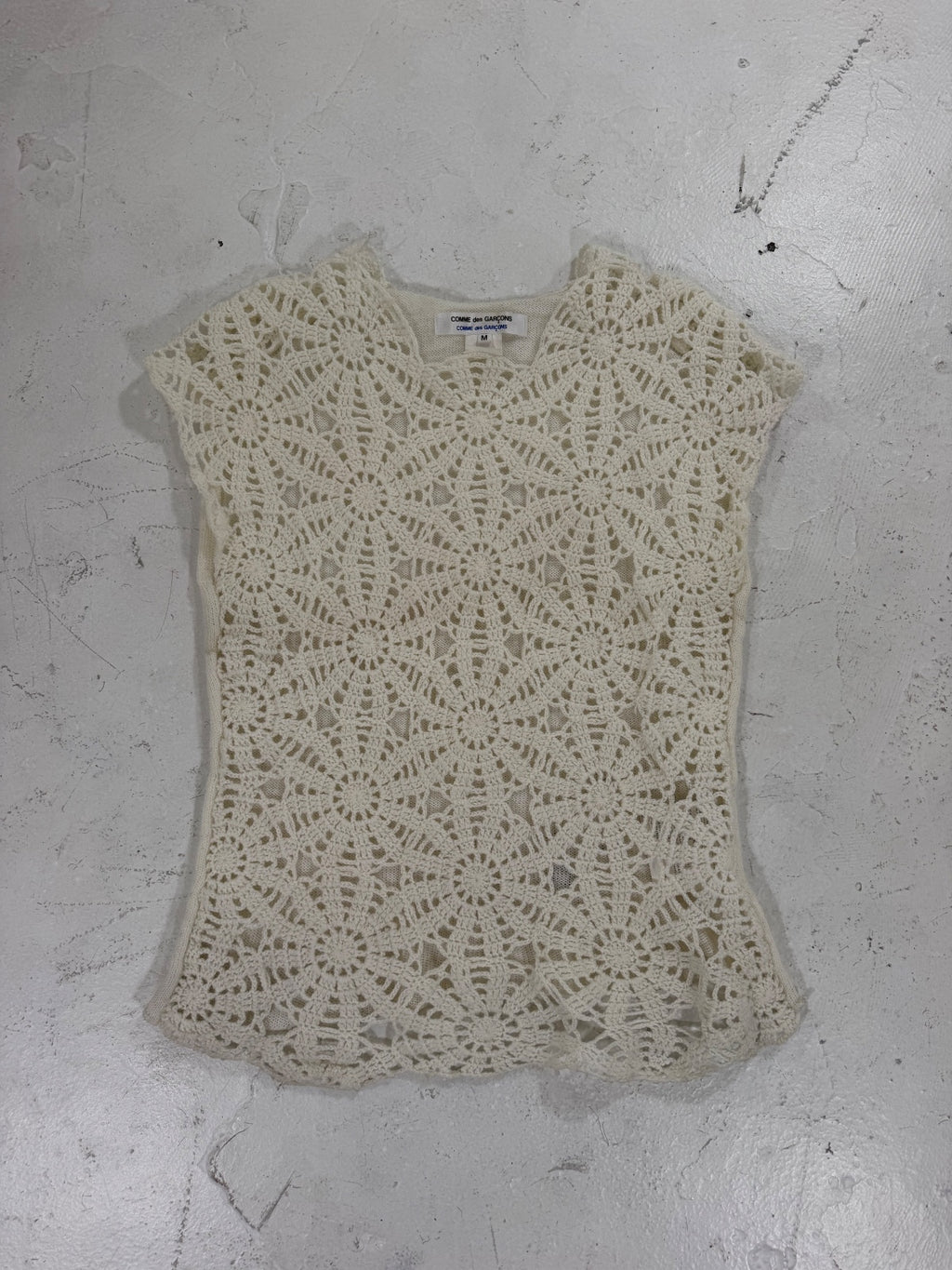 Comme Des Garcons Webbed Knitted Tee {{ color }} {{ brand }} {{ archive }} {{ season }} {{ year }} {{ hedi slimane }}