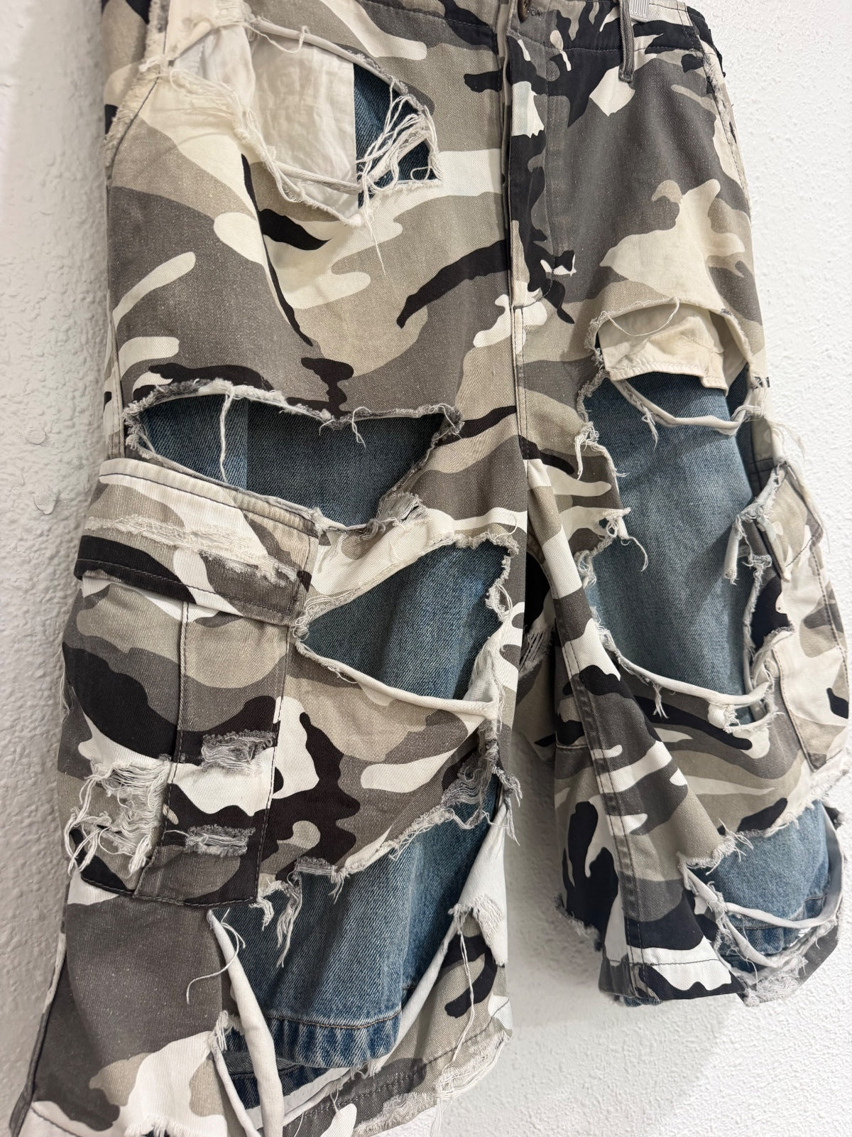Balenciaga Trompe L’Oeil Jean Shorts {{ color }} {{ brand }} {{ archive }} {{ season }} {{ year }} {{ hedi slimane }}