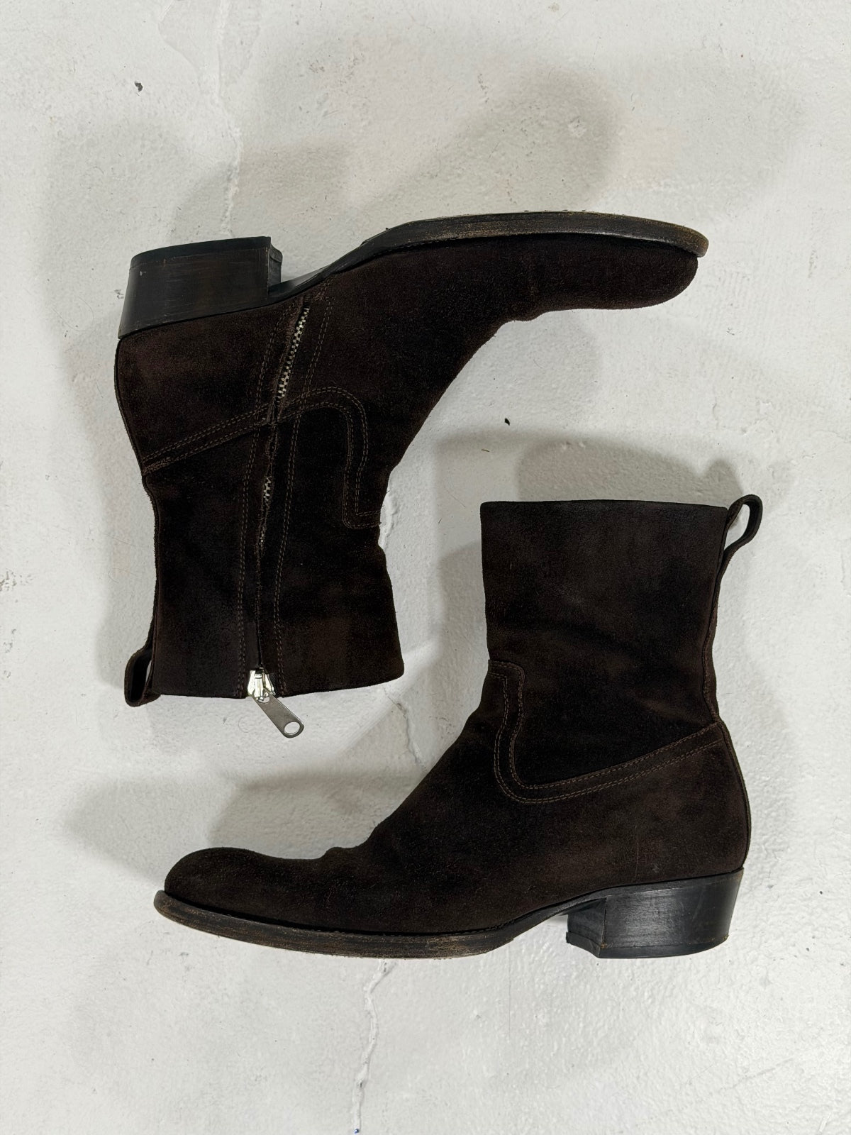 Dior Homme AW05 Suede Side-Zip Hedi Boots {{ color }} {{ brand }} {{ archive }} {{ season }} {{ year }} {{ hedi slimane }}