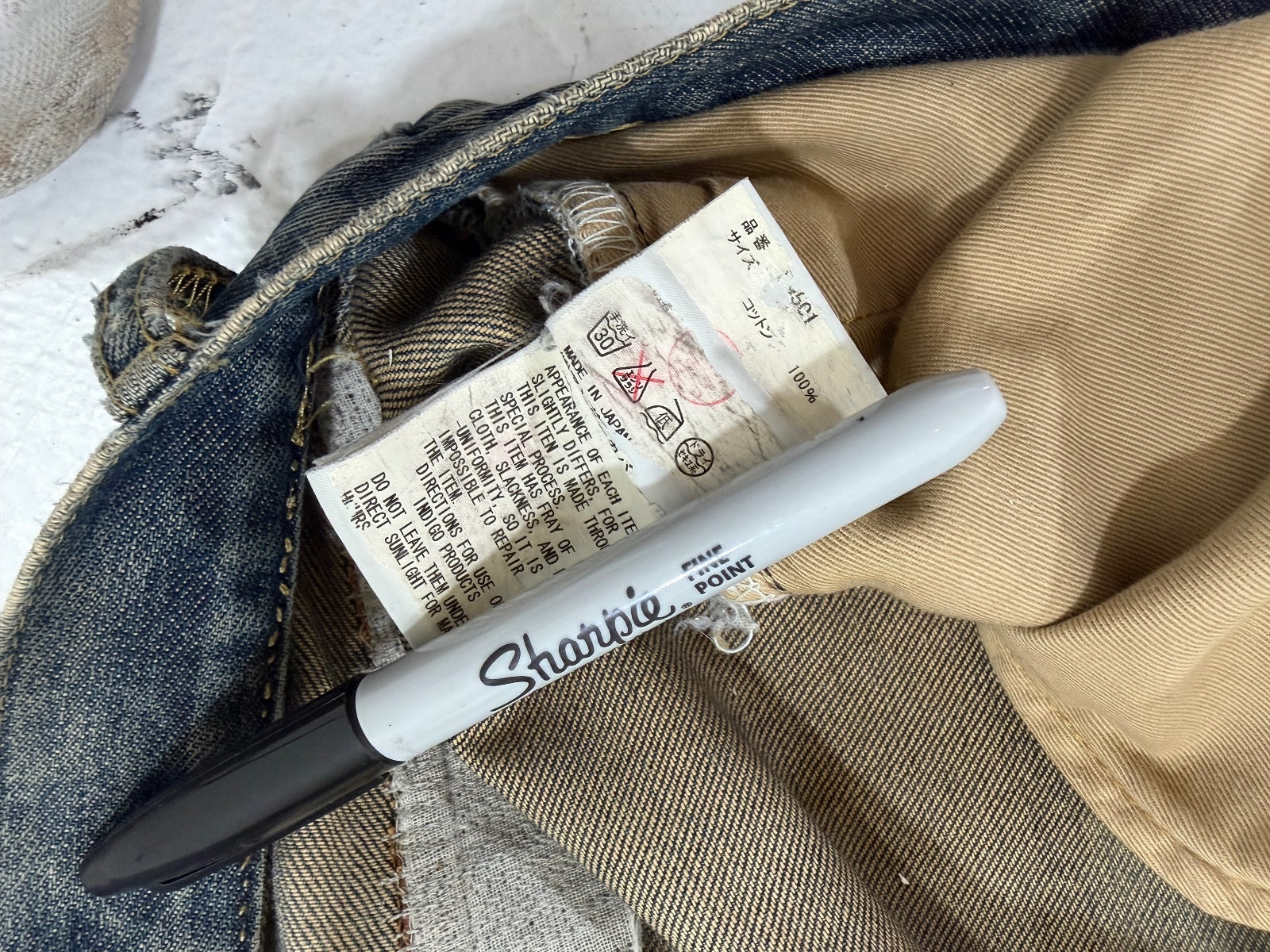 Undercover SS10 reyarned black yarns {{ color }} {{ brand }} {{ archive }} {{ season }} {{ year }} {{ hedi slimane }}