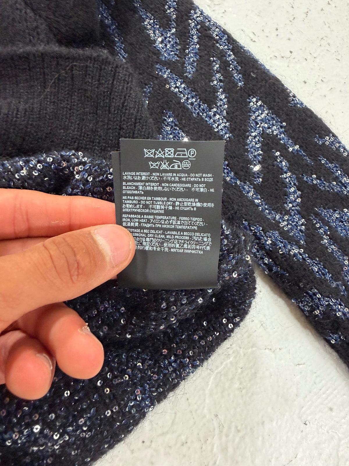Saint Laurent Paris Knitted Sequins Crewneck {{ color }} {{ brand }} {{ archive }} {{ season }} {{ year }} {{ hedi slimane }}
