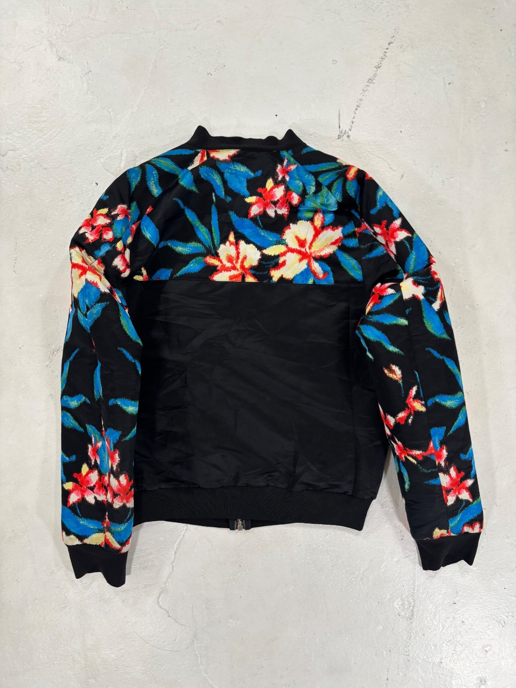 Balenciaga floral bomber jacket {{ color }} {{ brand }} {{ archive }} {{ season }} {{ year }} {{ hedi slimane }}