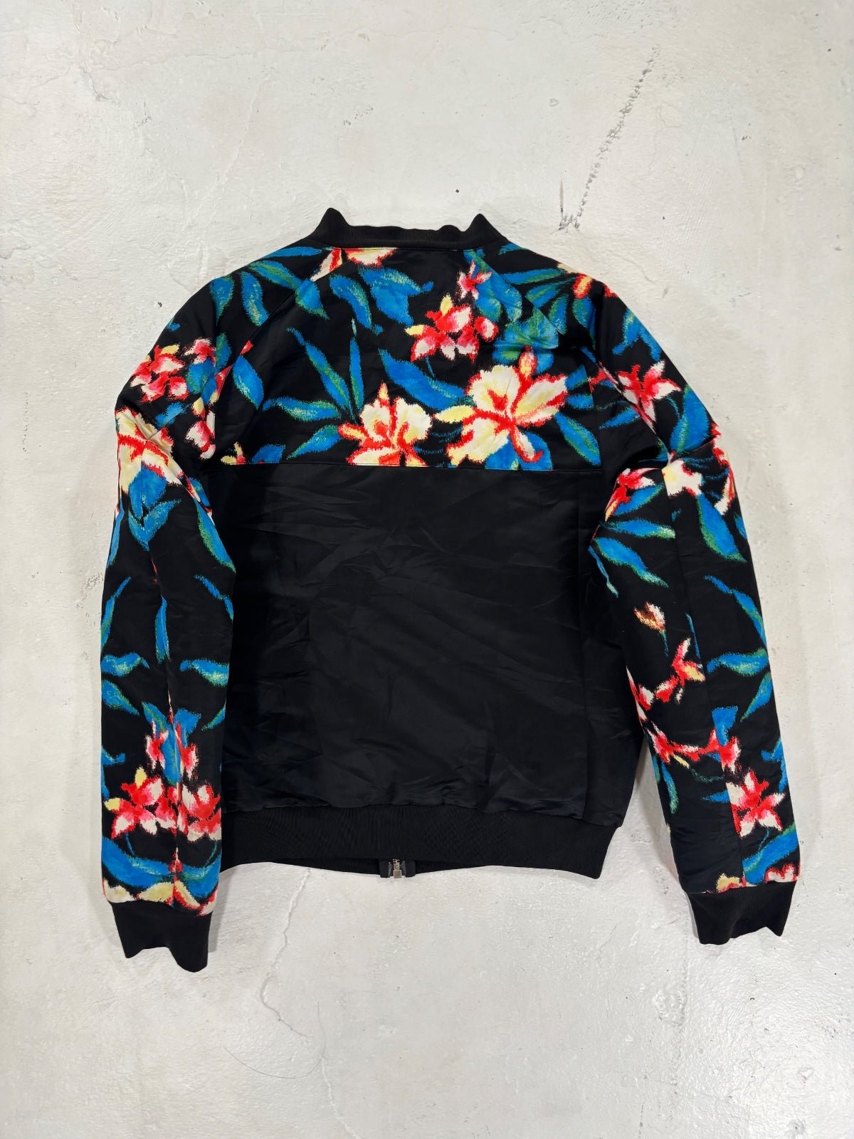 Balenciaga floral bomber jacket {{ color }} {{ brand }} {{ archive }} {{ season }} {{ year }} {{ hedi slimane }}