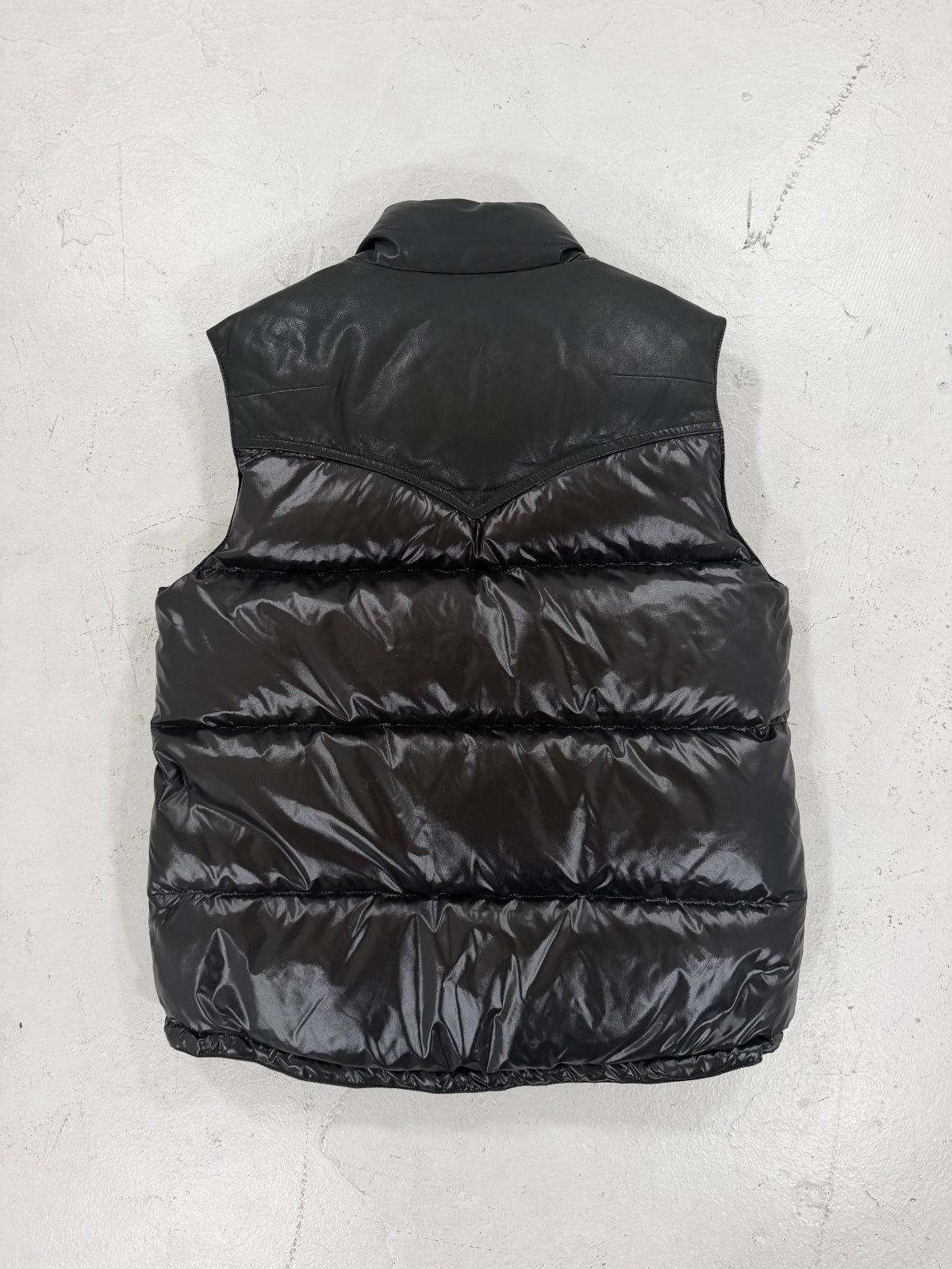Number (N)ine Sheep Skin Nylon Vest {{ color }} {{ brand }} {{ archive }} {{ season }} {{ year }} {{ hedi slimane }}