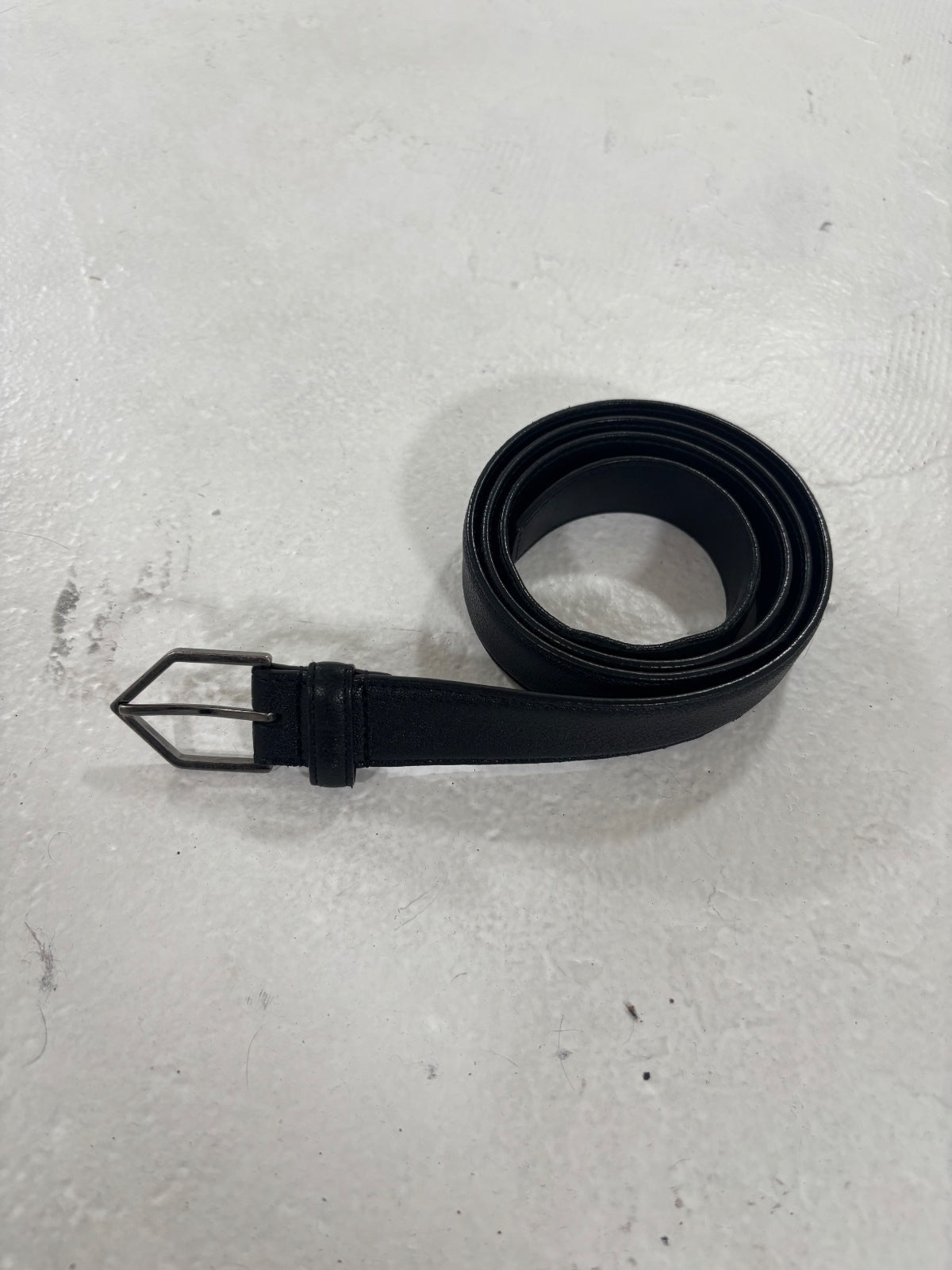 Saint Laurent Paris 1-Inch D-Point Belt {{ color }} {{ brand }} {{ archive }} {{ season }} {{ year }} {{ hedi slimane }}
