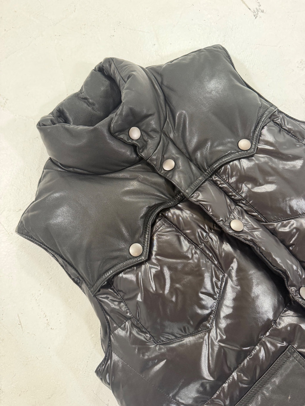 Number (N)ine Sheep Skin Nylon Vest {{ color }} {{ brand }} {{ archive }} {{ season }} {{ year }} {{ hedi slimane }}