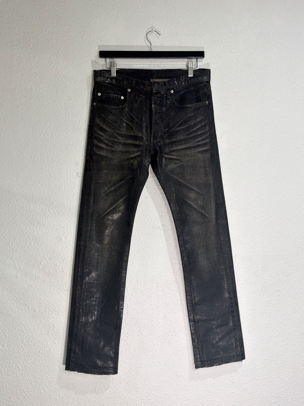 Dior homme AW03 black waxed luster denim {{ color }} {{ brand }} {{ archive }} {{ season }} {{ year }} {{ hedi slimane }}