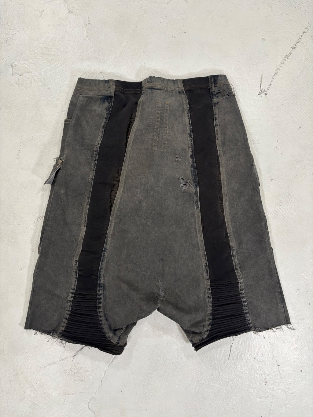 Rick Owens Olmar & Mirta Hogwash Shorts {{ color }} {{ brand }} {{ archive }} {{ season }} {{ year }} {{ hedi slimane }}