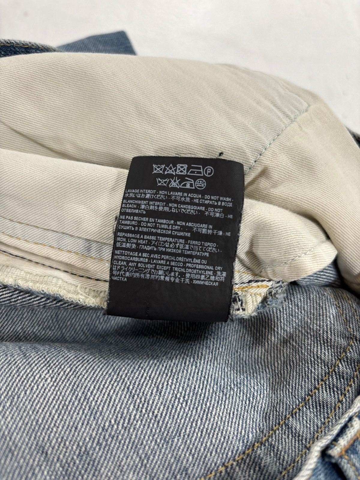 Saint Laurent Paris D02 Repaired Denim {{ color }} {{ brand }} {{ archive }} {{ season }} {{ year }} {{ hedi slimane }}