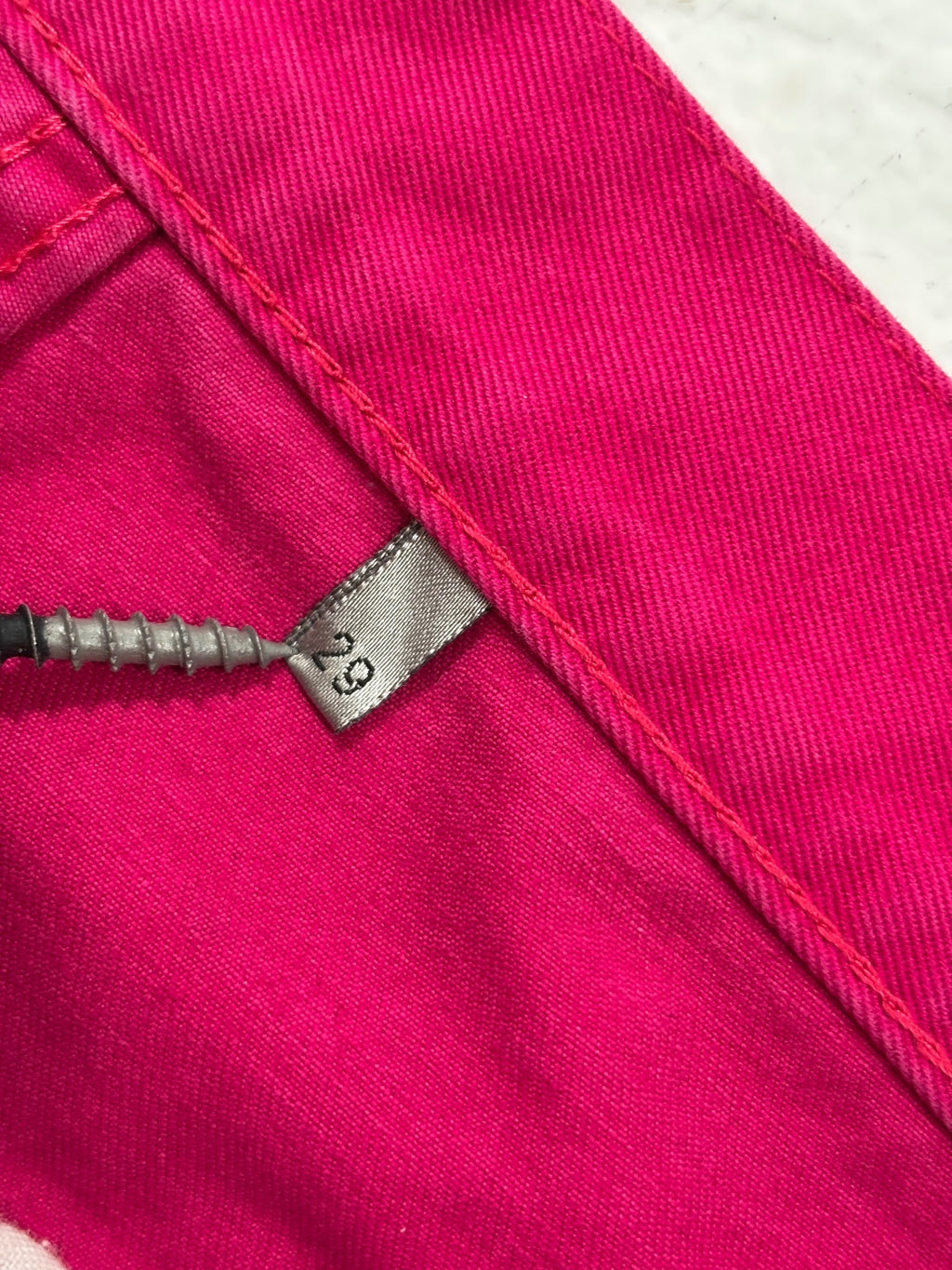 Dior Homme SS2005 Pink Fuchsia Jeans {{ color }} {{ brand }} {{ archive }} {{ season }} {{ year }} {{ hedi slimane }}