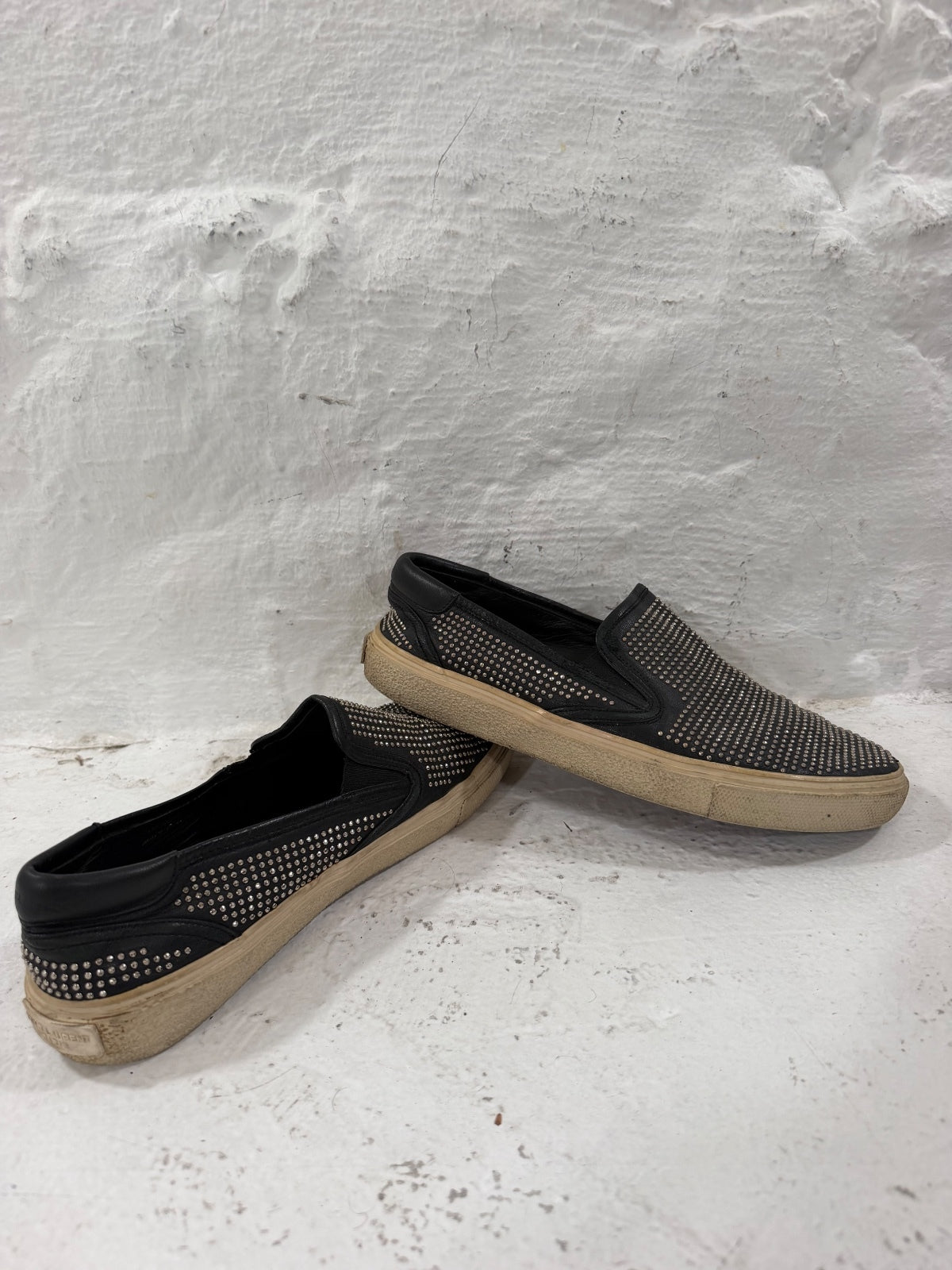 Saint Laurent Paris Studded Slip-Ons {{ color }} {{ brand }} {{ archive }} {{ season }} {{ year }} {{ hedi slimane }}
